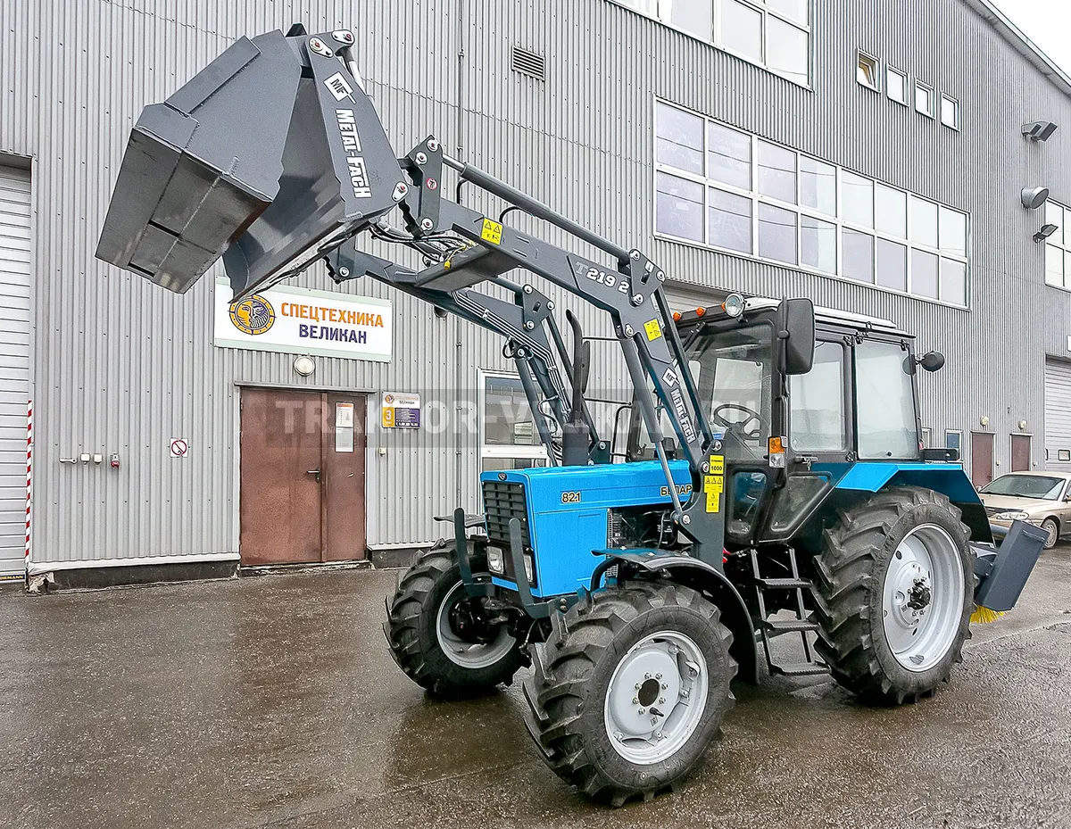 Фронтальный погрузчик METAL-FACH T219-1000