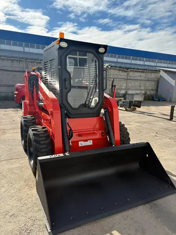 Мини-погрузчик WECAN WT830 (YANMAR 4TNV94L, Джойстики)