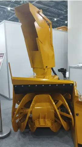 Навесная сальская снегоуборочная машина ССМ-2,1