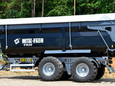 Прицеп тракторный самосвальный герметичный Metal-Fach Т-935