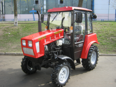 Трактор BELARUS- 320.4M